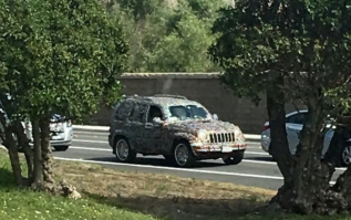 Встречайте!!! Джип Компас!!!! Движок и вариатор от Мицубиси Аутлендер!!!! Днище!!!! Позор несмываемый!