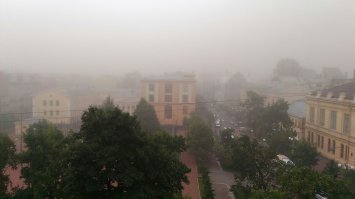 В Питере похоже реально пойдет снег, погода просто пиз.дец! Холодно, сыро, туман +9  +11 градусов.