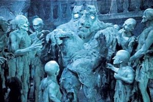 а это патологоанатомы собрались на вскрытие