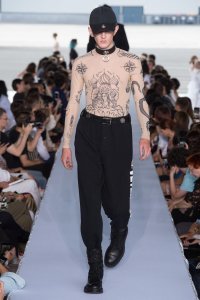 Петушара с чёрным поясом по м.и.н.е.т.у...