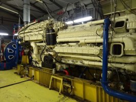СУДОВОЙ  Дизель М-507 - четырехтактный, с реверсивным устройством, 112 цилиндровый, с наддувом. Быстроходный, звездообразный.

МРК 1234 проекта.