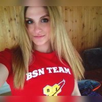 А всего 3 года назад была нормальная девушка, вот что стеройды и гормоны роста делают .