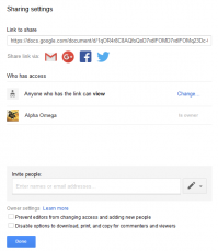 Косяка гугла в этом нет никакого (как и яндекса), ибо у каждого документа есть уровень доступа:
1) Публичный доступ по ссылке
2) Приватный доступ по инвайту
Следовательно, если тот кто расшаривал документ, дал доступ всем - то тут вина исключительно пользователя.

Блокировка на уровне robots.txt - тоже не панацея, ибо кравлер может этот файл игнорировать. Более того, я даже могу написать специальный сайт, где будут все эти документы будут в открытом доступе, которые Гуголь и яндекс с радостью проиндексирует и я получу траффик.

Данный опус является исключительно истерией. Либо это просто пиар (чёрный/серый), либо кто-то слил через GDocs важные для компании данные, за что и был уволен.

Я сам пользуюсь GDocs'ом для хранения разных данных и моих важных данных в открытом доступе - не оказалось.