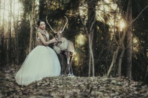 у тетки морда лошадиная, англо-саксонская.... но все при ней....

алень вообще не впечатлил....