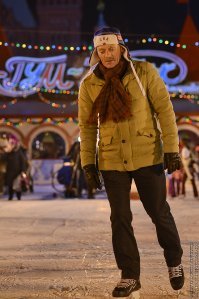 Не, он больше к зимним видам спорта тяготеет. Типа коньки и все такое...