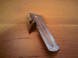 Я не знаю про П-38. В далеком 90-м на учения понабрал таких ключей, что шли в комплекте с ящиком РГД-5 по 2 штуки для открывания банок с УЗРГМ. Служат до сих пор.