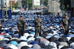 на фото МОСКВА))))) а вам все европа покоя не дает!!!!!