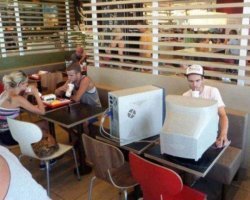 Питание не подключено. Ваш капитан зануда.