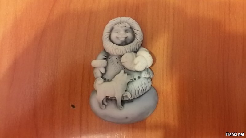 А я в Якутии вот такие сувениры покупал.