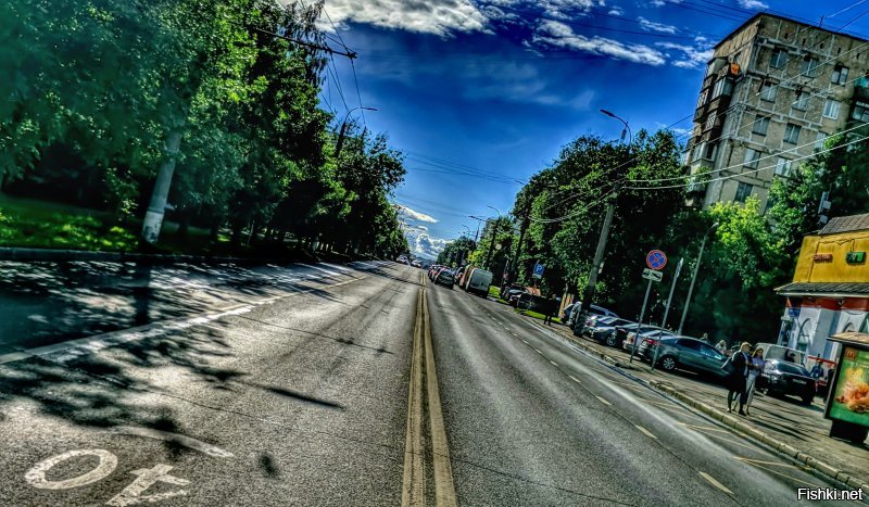 Иногда ракурс и момент решают хороший снимок.
Вот мои снимки на смартфон.