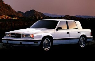 нет, многофункциональная ручка на рулевой колонке.