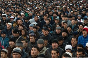 15000 счастливчиков, случайно встретивших своих двойников. На стройке.