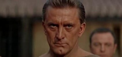 Забыли еще одного молодого человека. Правда, на фото ему уже 44 года, а фильм снят 58 лет назад. Но дядька жив-здоров, правда в последние 10 лет он не снимается. Наверное ничего интересного продюссеры не могут предложить оскароносцу.