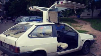 Трагическая и красивая судьба DeLorean DMC-12
