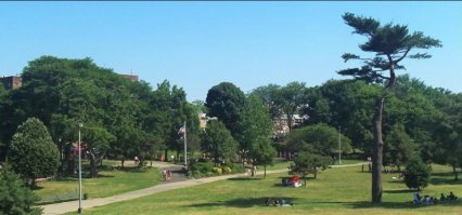 Вот так должен выглядеть благоустроенный парк.