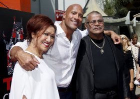 Папа-негр + мама-гавайка = ?