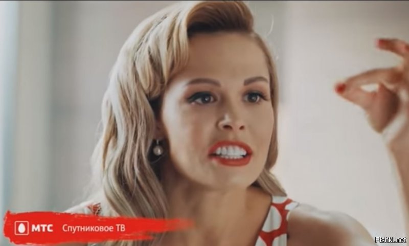 Ну, в рекламе про "волосы Маликова" у героини зубы белей, чем горошины на её платье. :) Выглядит не очень естественно.