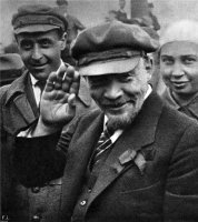 Вот чувак,до сих пор живее всех живых))))