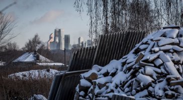 Москва Сити тоже контрастами может порадовать