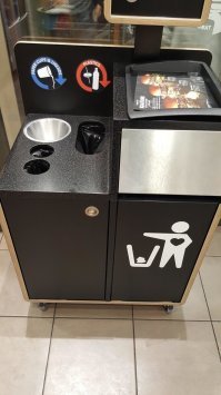 Если вы не можете допить свой напиток, то сначала вылейте содержимое стакана в специальную ёмкость, а затем выкиньте стакан в урну 

 Я надеюсь, они, потом это не продают заново=D