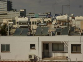 и кстати, я скорее полезу на крышу...