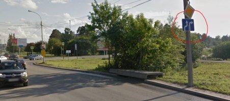 Я понял - строители (там стройка рядом) что то на столбе делали и знаки сняли.