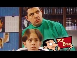 Парень хотел стрижку под горшок, и его друг вызвался ему помочь