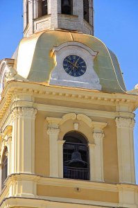 Почему же отсутствует. На башню посмотри внимательнее