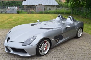 Mercedes-Benz SLR McLaren Stirling Moss всего выпущено 75 штук