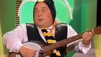 От Дэдпчела до Люка Пчелуокера: художница показала очаровательных героев пчелиной вселенной