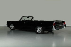 Как по мне, самый клевый линкольн, это тот что в Матрице был: