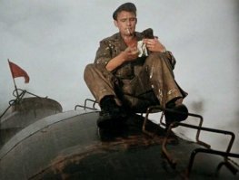 А я помню. Лесоруб, колхозник, высотник, сталевар, пилот. Сейчас такого не снимают. Рабочий человек не в почете.