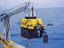 6. СУДНО ОБЕСПЕЧЕНИЯ ГЛУБОКОВОДНЫХ РАБОТ ROV   ROV SUPPORT VESSELS

Судно обеспечения работ подводных телеуправляемых аппаратов (ROV Support Vessel) предназначено для обеспечения различного рода работ ROV   аппаратами (Remote Operated Vehicle): глубоководные исследования, подводные инспекции, обеспечение буровых работ, также содействие в проведении спасательных операций.