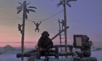 Депрессивных якутских телят спасают алкоголем
----------------
Теперь понятно почему у якутского скульптора такие скульптуры.
Из депрессивного навоза лепит.