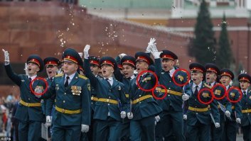 откуда у молодых лейтенантов МЧС по 4-5 медалей? вроде войны нет...