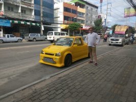 Автор, смеешься? Это ж явно не Ока...
Видно, как минимум, по наличию на предсатвленном экземпляре по наличию дверных ручек, форме капота и тому подобных мелочей.