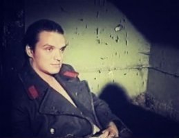 Маразм крепчал