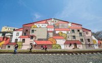 Вадим Герасименко и Феликс Машков из команды Concrete Jungle Владивосток.


Проект  9 мая 
Адрес Алеутская, 17


Проект  Жители переулка 
Адрес Лазо, 8


Проект  Окно в Европу 
Адрес Светланская, 72 (набережная Цесаревича)