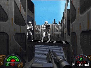 И ещё
Dark Forces

Жанр:	3D Action
Разработчик:	LucasArts
Издатель:	LucasArts
Год выхода:	1994
По сравнению с тем же Doom Вы обладаете возможностью смотреть вверх и вниз, прыгать и приседать.