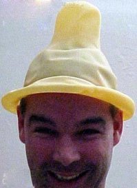 Уж как-то подозрительно веселый дождевичок выглядит!..