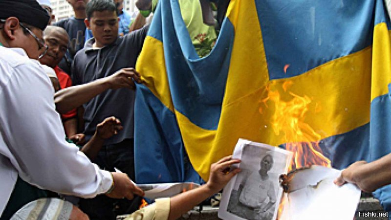 А право вето в ООН у "великой" Швеции есть?
Величие страны измеряется  не деньгами, а силой духа народа.
Да и сколько благополучию  Швеции осталось существовать? Лет 30-40? Впрочем не ей одной....
