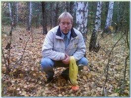 честно скажу-фуфло всё это,да ещё и с учётом того-что это ЛУЧШИЕ снимки
вывод: камера-полное ГЭ.
вот вам для примера -фотоснимки сделанные аппаратами сони-эриксон , самсунг и асус :
вот-древнейший телефон сони -эриксон: