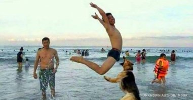 Еще один душераздирающий снимок, за секунду до трагедии.