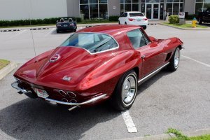 Спасибо за пост, знал о всех машинах кроме Oldsmobile Toronado!
Какой же он красивый и необычный!!! Можно добавить что самая мощная модель Plymouth Barracuda называлась Plymouth Cuda.  А самый красивый Buick Riviera это модель 71 года с задком как у Chevrolet Stingray 67 года!