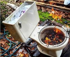 Прикольно ! 
когда все сготовится, лед подтает, и можно будет простым нажатием на слив потушить угли...