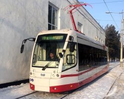 Павлодар, контраст. советские уже горят один за одним