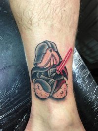 25 вариантов худших в мире татуировок 