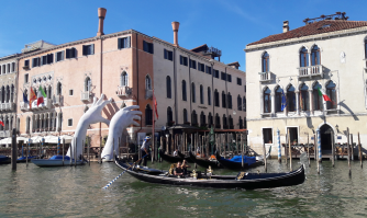 Как говорится, всё уже украдено до нас... Венеция, Италия.