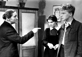 А если это любовь?
Школьный вальс.