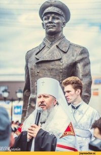 "Мясо, православие, зоомагазин": Богоугодно или богохульненько?